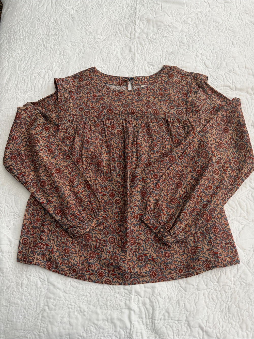 a.n.a Floral Cold-Shoulder Blouse in Rust and Tan